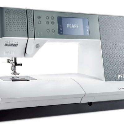 Quilt Expression™ 720 Sewing Machine Special Edition